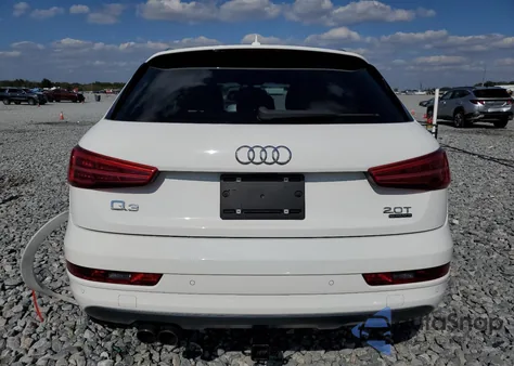 2018 Audi Q3 Premium Plus z USA, uszkodzony, nr VIN WA1JCCFS1JR017614